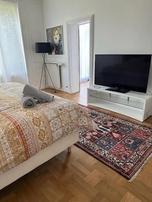 Avenue Foch Apartment Paris