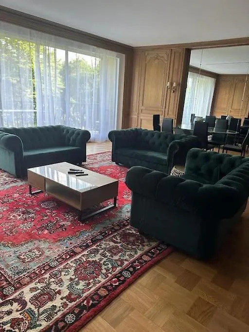 Апартаменты Avenue Foch